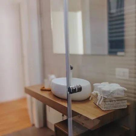 Dimora Punta Azzurra פולינאנו א מארה